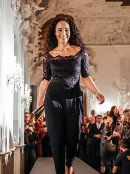 BAUR-Modenschau am Neujahrsempfang 2020 - Aniston by BAUR